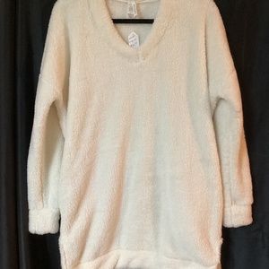 Ultra soft pull over top